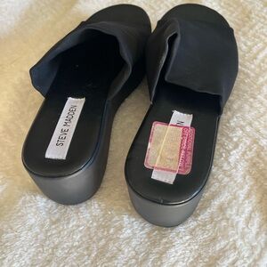 Steve Madden Black Mules